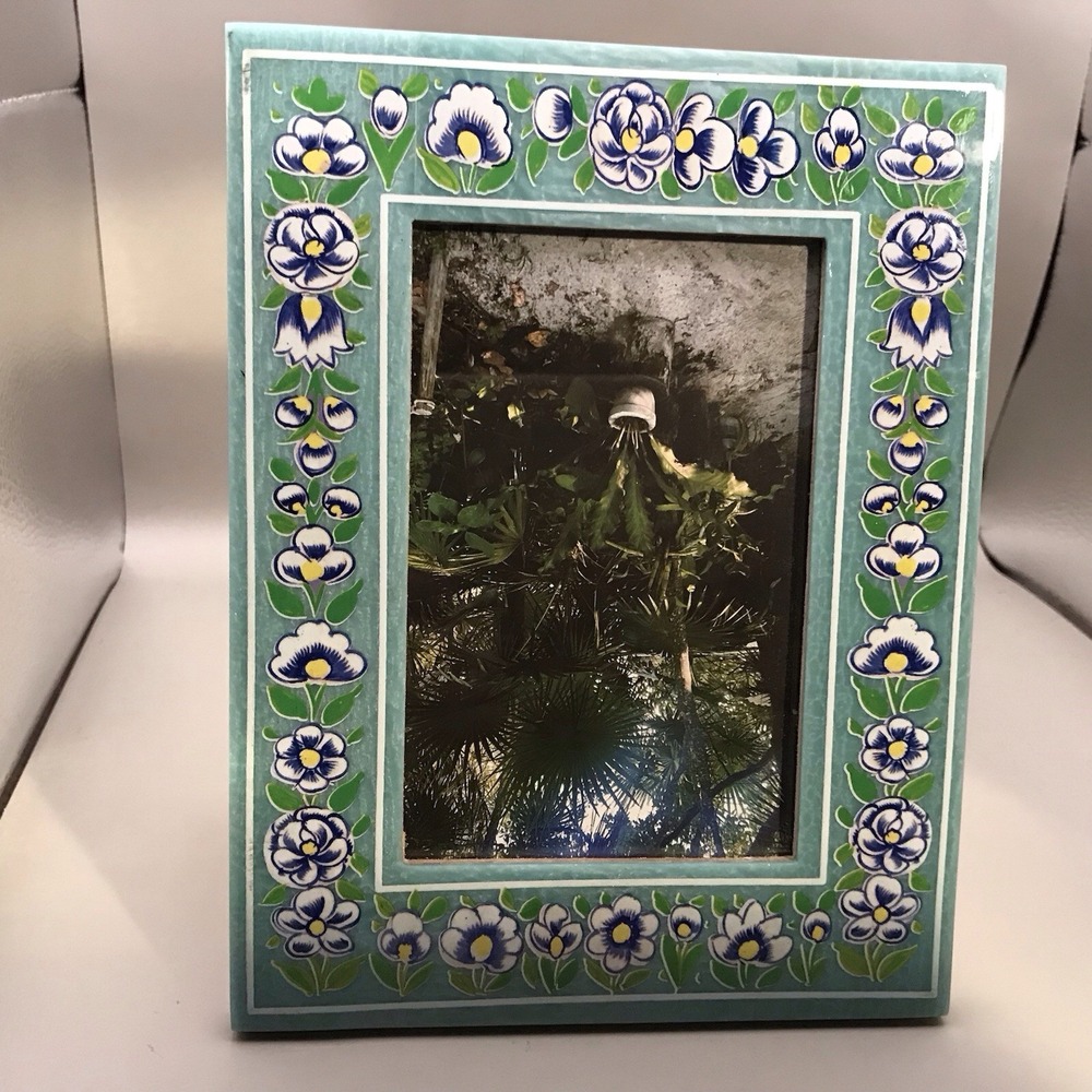 Picture Frame 4 X 6 Pic 6.5 X 8.5 Blue‎ And White Flowers